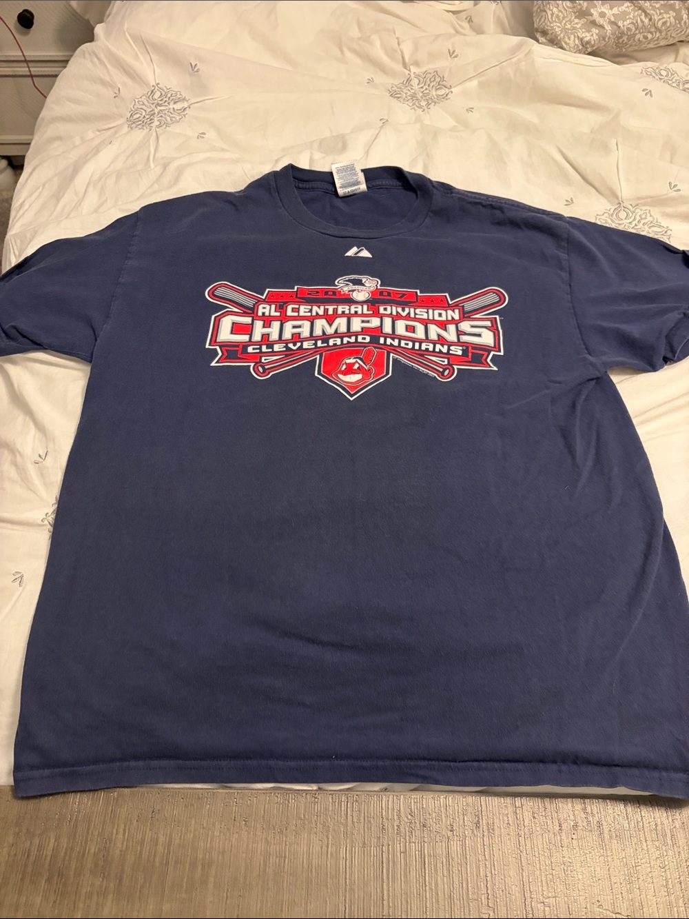 Cleveland Indians Division Champions Shirt - adult Large